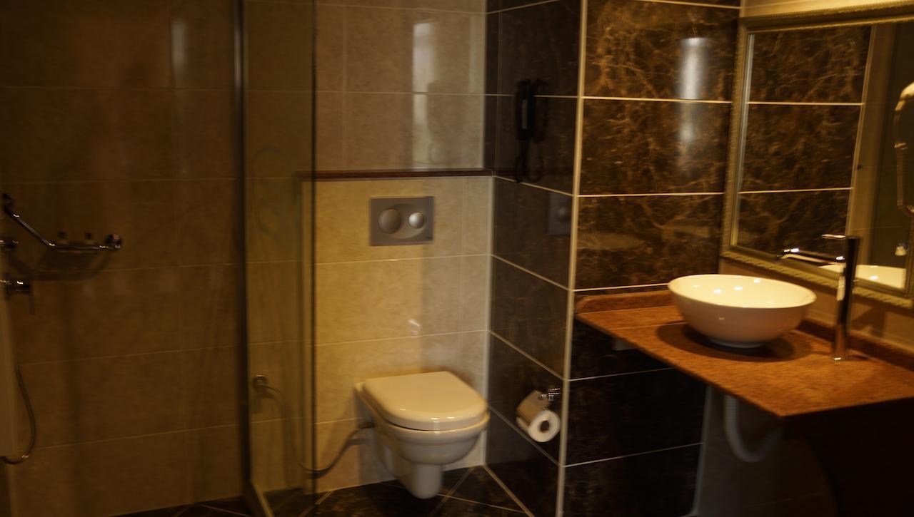 Mesa Hotel Batman Cameră foto